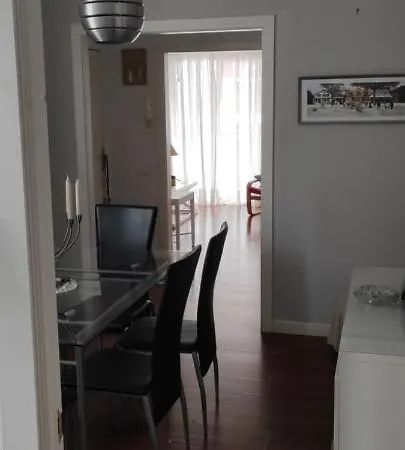 Piso Centrico, Amplio Y Luminoso *